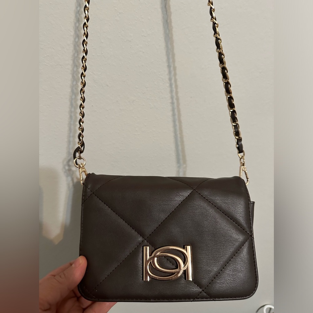 Bebe Quilted Brown Crossbody Bag with Gold Chain Strap – Perfect Condition